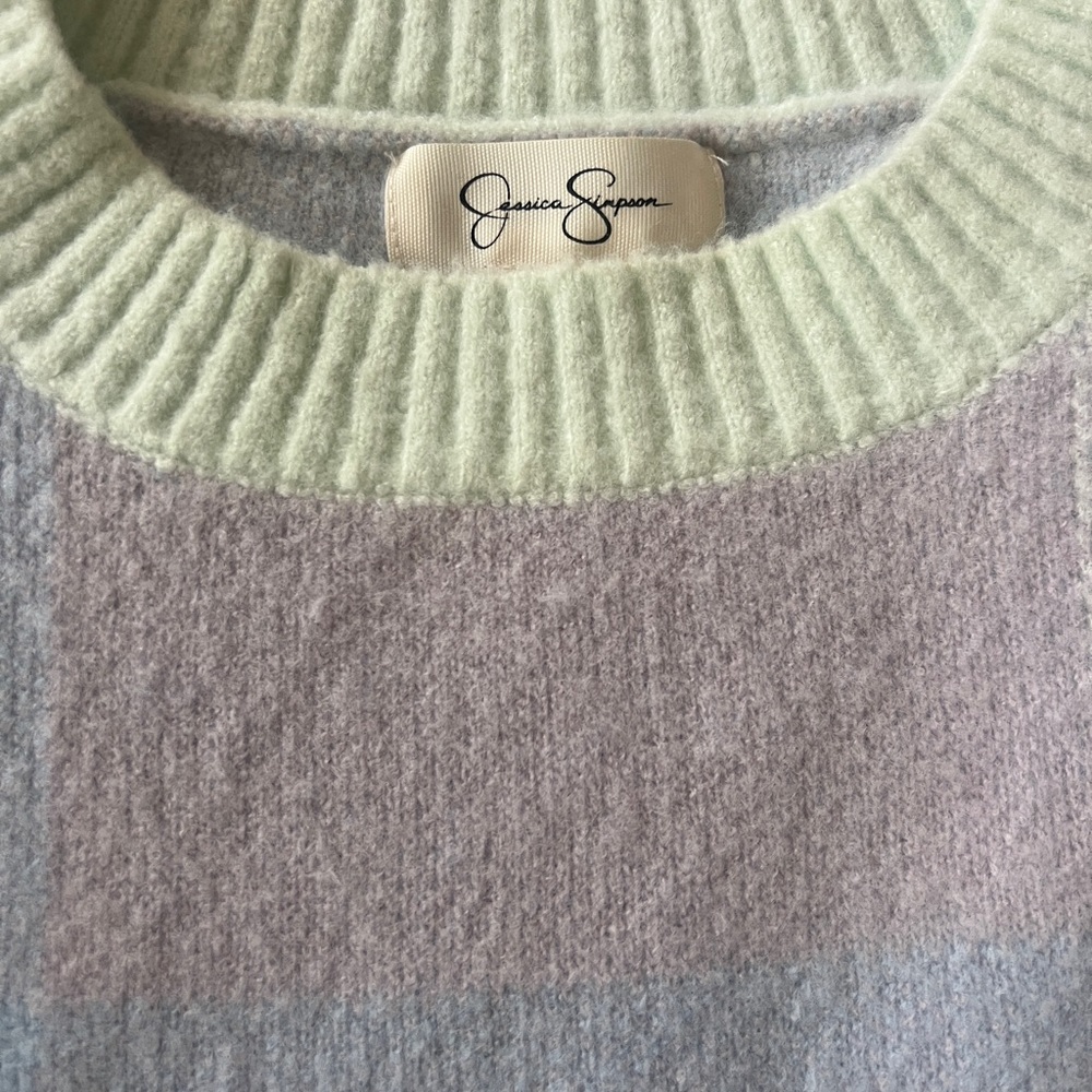 Colorblock Sweater - Picture 2 of 3